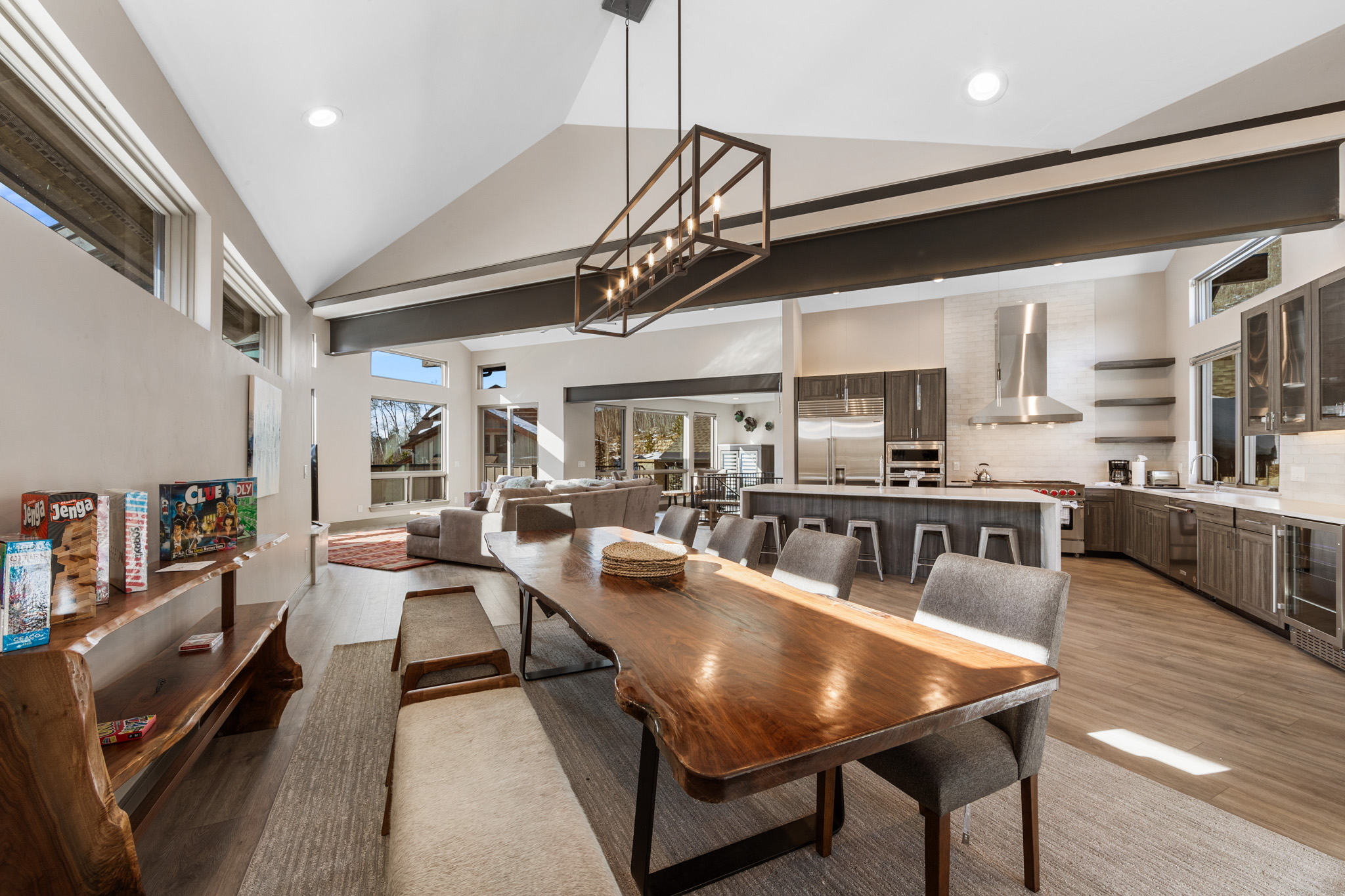 SCMR dining area in private home rental