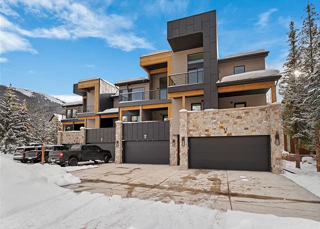 Resort Ina's Way Townhomes